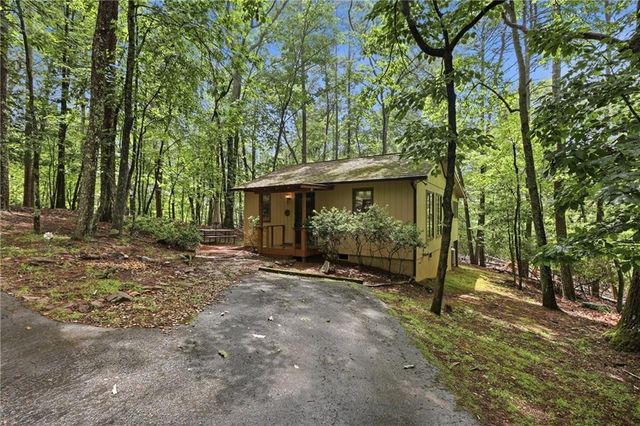 925 Horseshoe Bend Road, Dahlonega, GA 30533