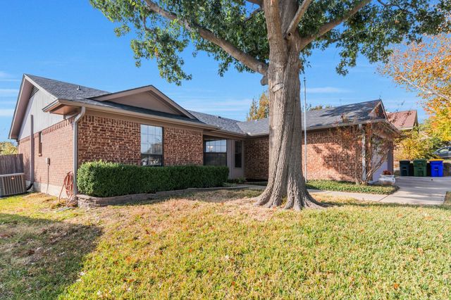 6516 N Park Drive, Watauga, TX 76148