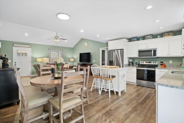 250 Old Babb Rd, Rocky Face, GA 30740