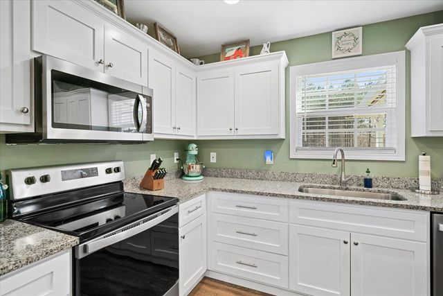 250 Old Babb Rd, Rocky Face, GA 30740