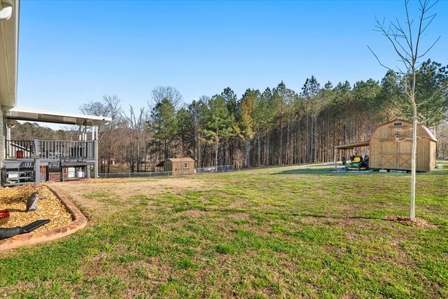 250 Old Babb Rd, Rocky Face, GA 30740