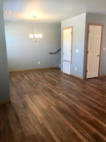 2765 W Cottonwillow Way, Fayetteville, AR 72704