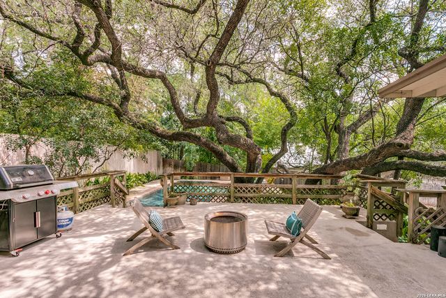707 COLLEGE BLVD, San Antonio, TX 78209