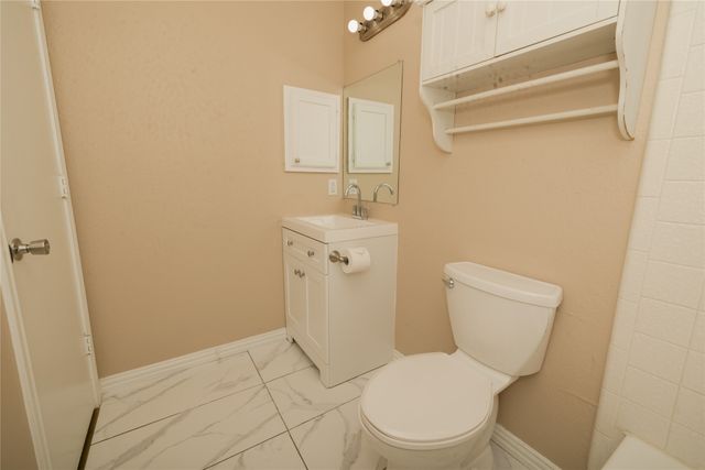 2083 Sundance Court, Lewisville, TX 75067