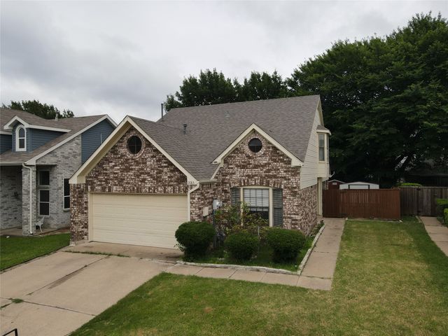 2083 Sundance Court, Lewisville, TX 75067