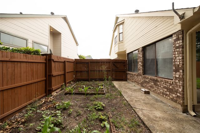 2083 Sundance Court, Lewisville, TX 75067