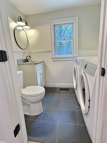 28 Cherry St, Plymouth, MA 02360