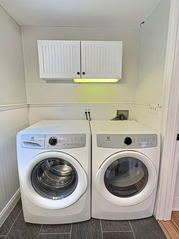 28 Cherry St, Plymouth, MA 02360