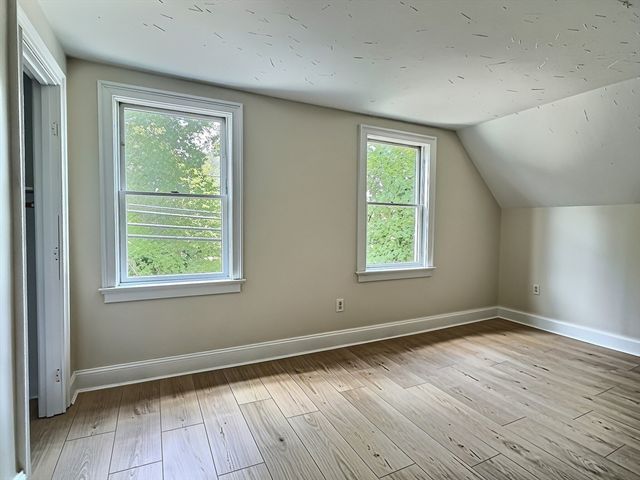 28 Cherry St, Plymouth, MA 02360