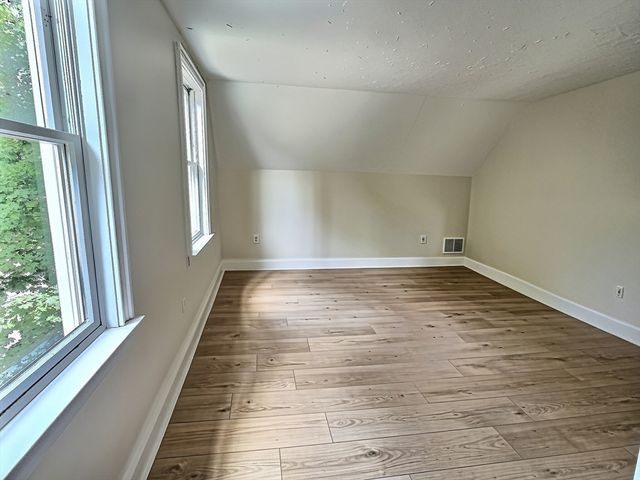 28 Cherry St, Plymouth, MA 02360