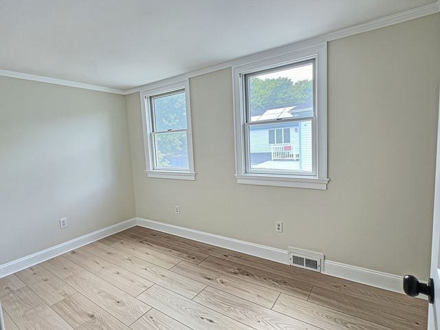 28 Cherry St, Plymouth, MA 02360