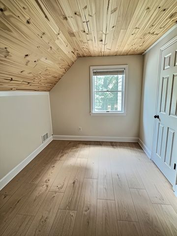 28 Cherry St, Plymouth, MA 02360