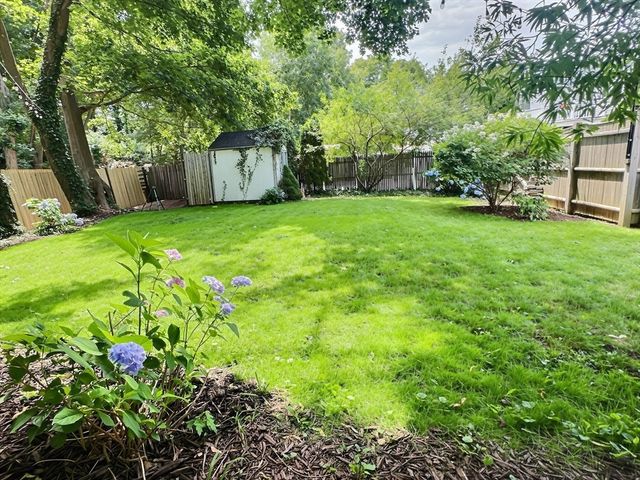 28 Cherry St, Plymouth, MA 02360