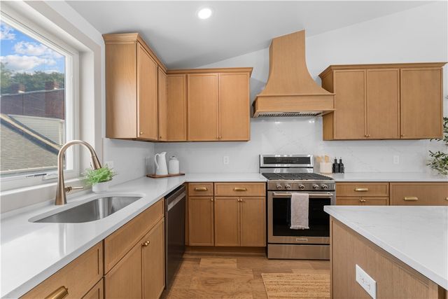 183 S 16th St, South Side, PA 15203