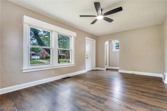 2910 13th Street NW, Canton, OH 44708