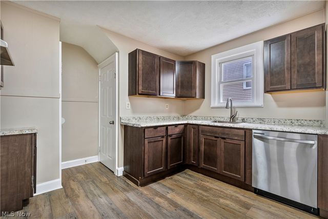 2910 13th Street NW, Canton, OH 44708