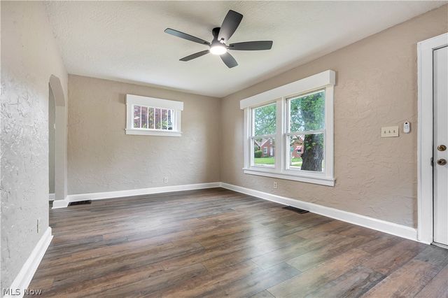 2910 13th Street NW, Canton, OH 44708