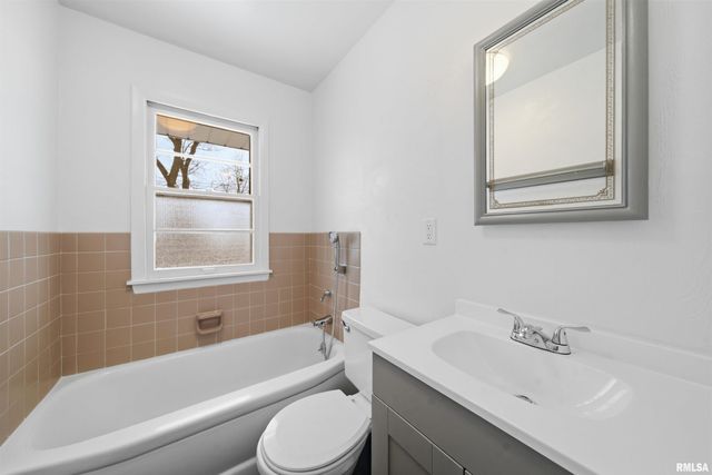 2230 W CINDY Lane, Peoria, IL 61614