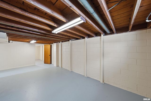 2230 W CINDY Lane, Peoria, IL 61614