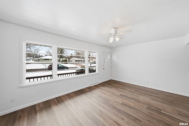 2230 W CINDY Lane, Peoria, IL 61614