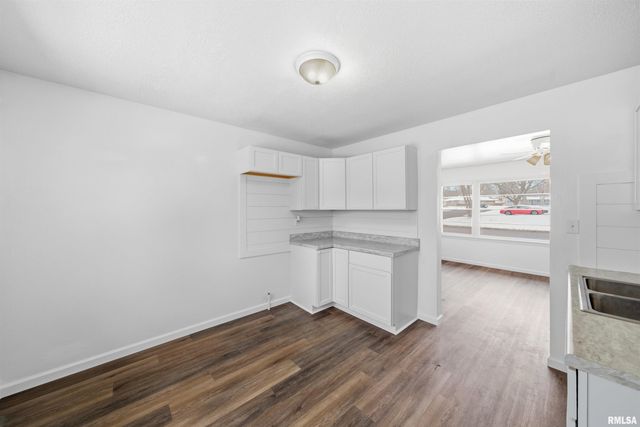 2230 W CINDY Lane, Peoria, IL 61614