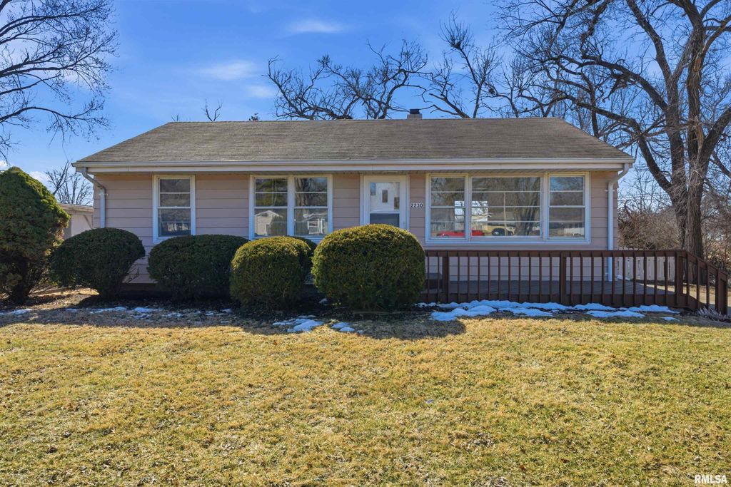 2230 W CINDY Lane, Peoria, IL 61614