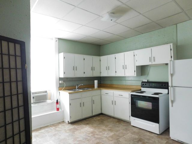 830 Tennessee Avenue, Etowah, TN 37331