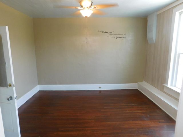 830 Tennessee Avenue, Etowah, TN 37331