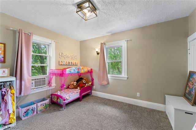 111 E Liberty Street, Girard, OH 44420
