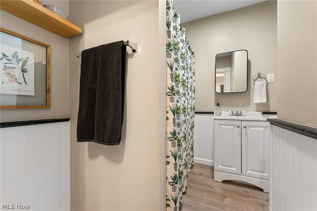 111 E Liberty Street, Girard, OH 44420