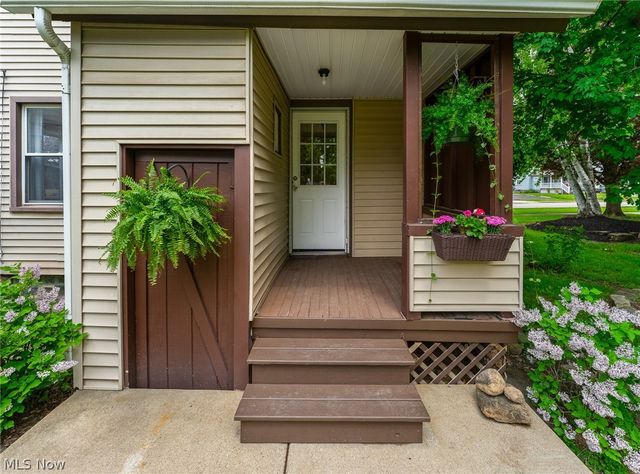 111 E Liberty Street, Girard, OH 44420