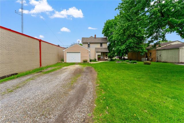 111 E Liberty Street, Girard, OH 44420