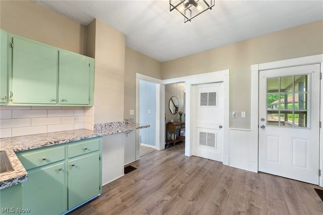 111 E Liberty Street, Girard, OH 44420