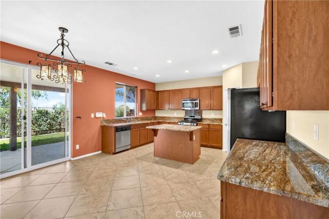 10918 Clover, Corona, CA 92883