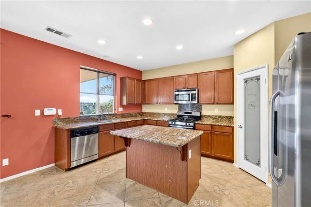 10918 Clover, Corona, CA 92883