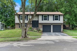 2236 Pin Oak Court, Miamisburg, OH 45342