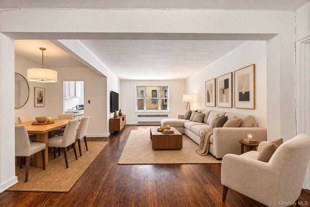 8333 Austin Street 6R, Kew Gardens, NY 14415 — exterior