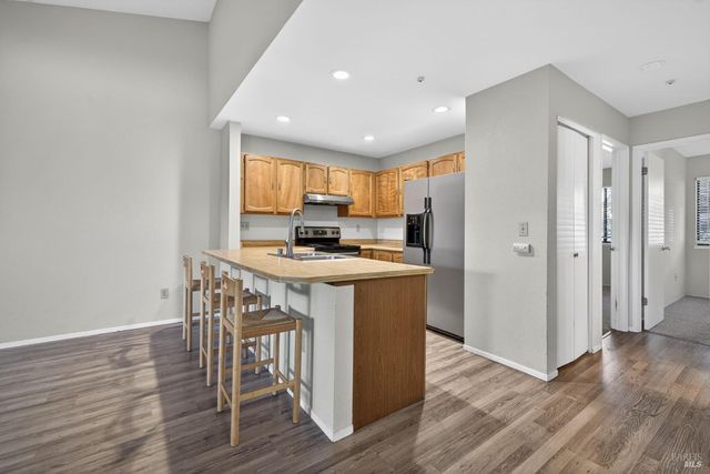 106 Nicholas Ct, Cotati, CA 94931