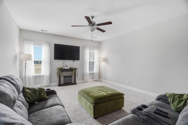 108 Telavera Dr, White House, TN 37188