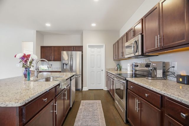 108 Telavera Dr, White House, TN 37188