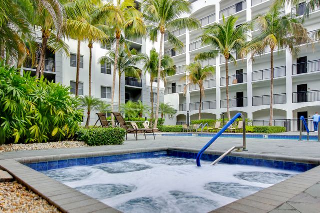 1690 Renaissance Commons Boulevard 1212, Boynton Beach, FL 33426