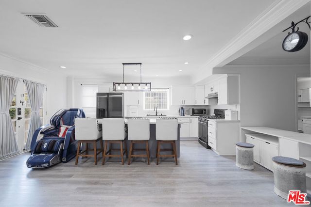 1032 4th Avenue, Los Angeles, CA 90019