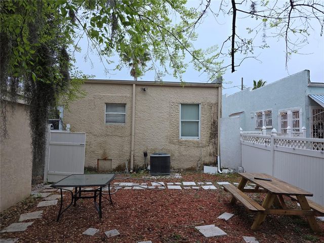 847 S RIDGEWOOD AVENUE, Daytona Beach, FL 32114