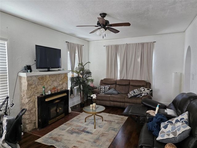 847 S RIDGEWOOD AVENUE, Daytona Beach, FL 32114