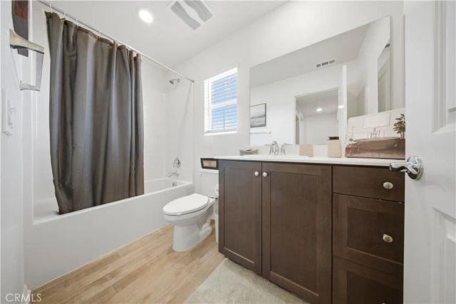 4410 W Avenue J1, Lancaster, CA 93536