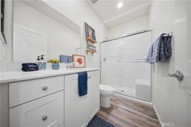 4410 W Avenue J1, Lancaster, CA 93536