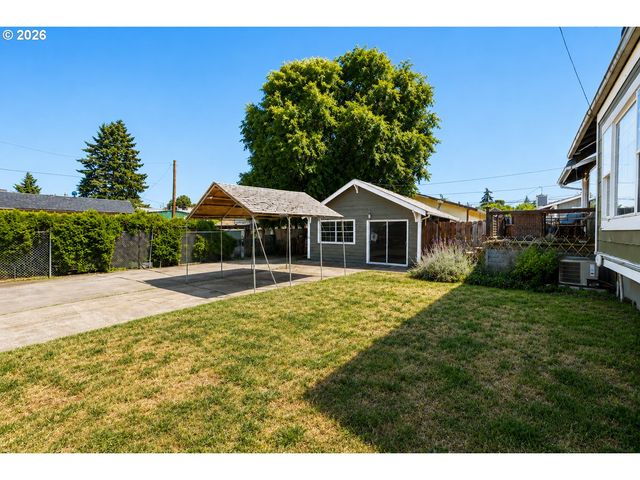 7110 Se WOODSTOCK Blvd, Portland, OR 97206