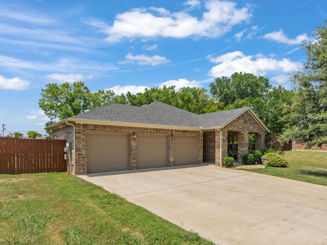 1700 Fairway Drive, Sherman, TX 75090