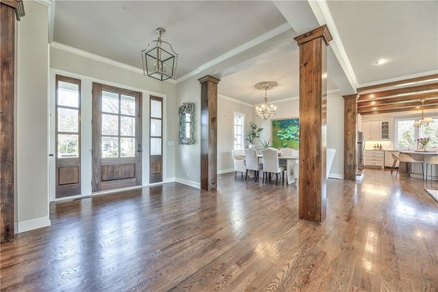 14236 Nieman Road, Overland Park, KS 66221