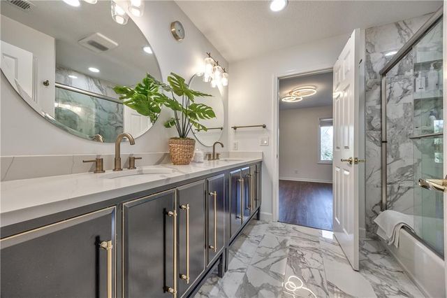 14236 Nieman Road, Overland Park, KS 66221